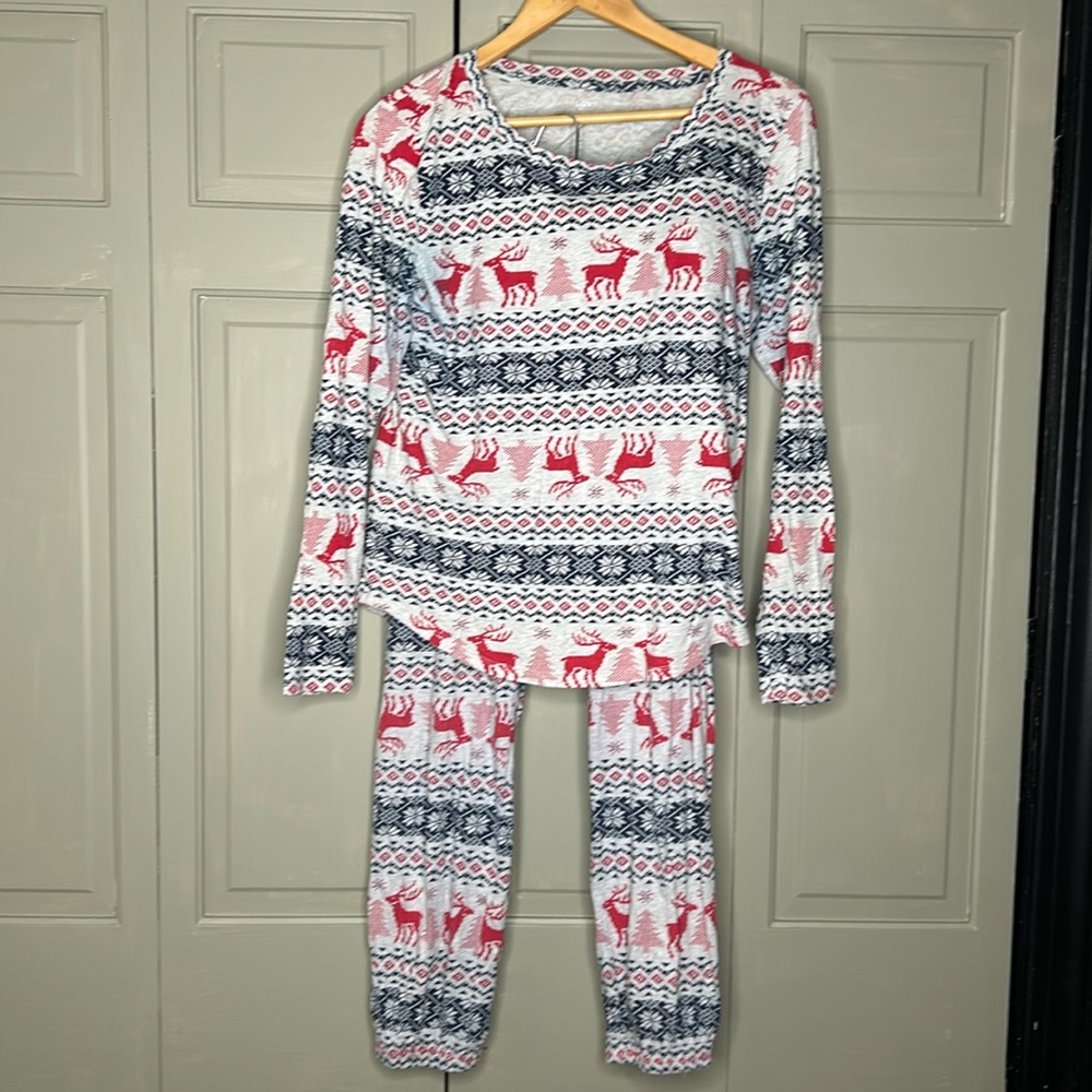 Gap Reindeer Fair Isle Pajama Set large